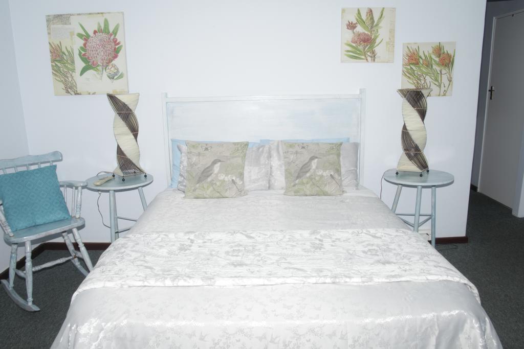 A1 Kynaston Self Catering Or Bed And Breakfast Jeffreys Bay Exterior foto