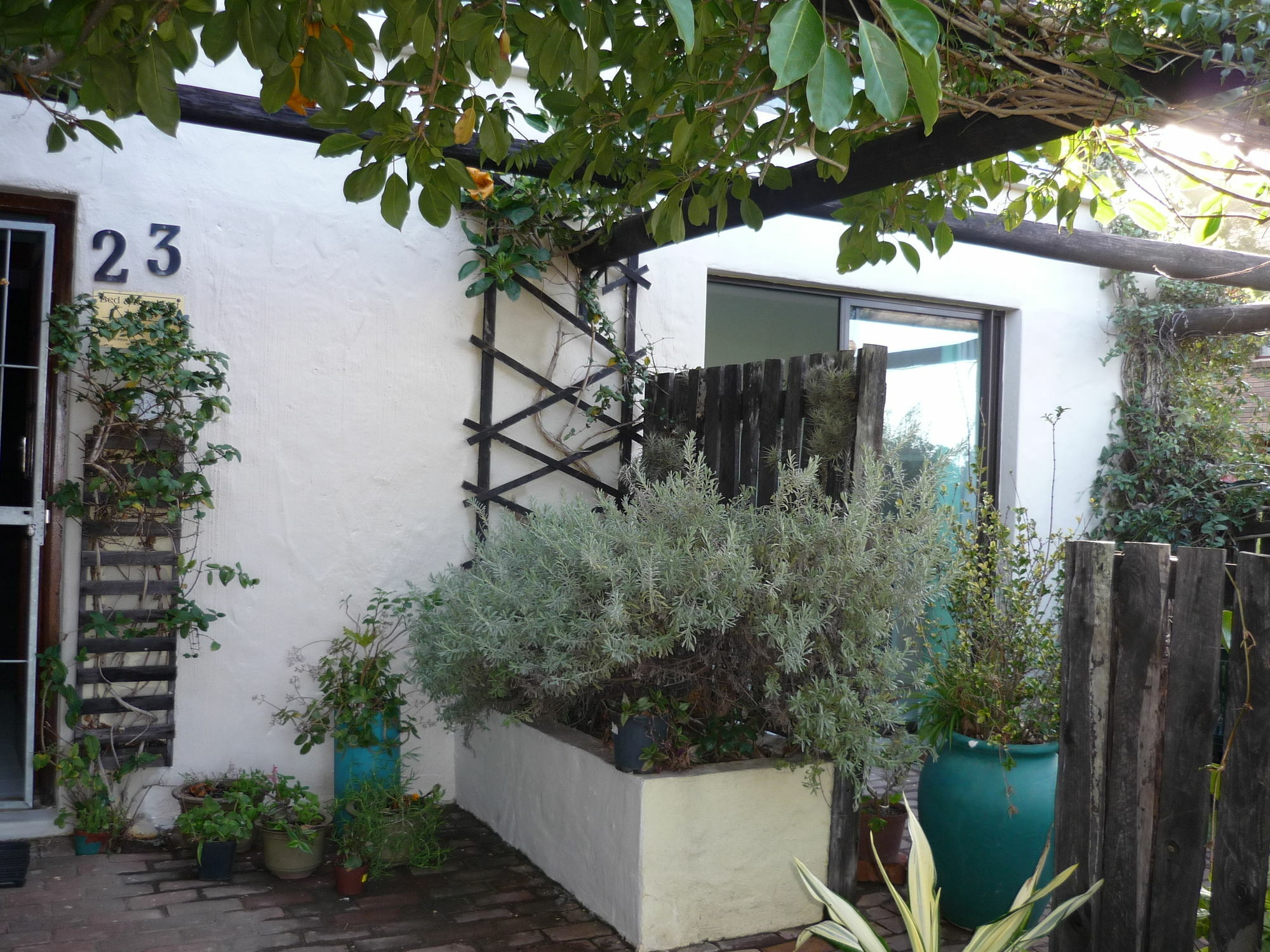 A1 Kynaston Self Catering Or Bed And Breakfast Jeffreys Bay Exterior foto
